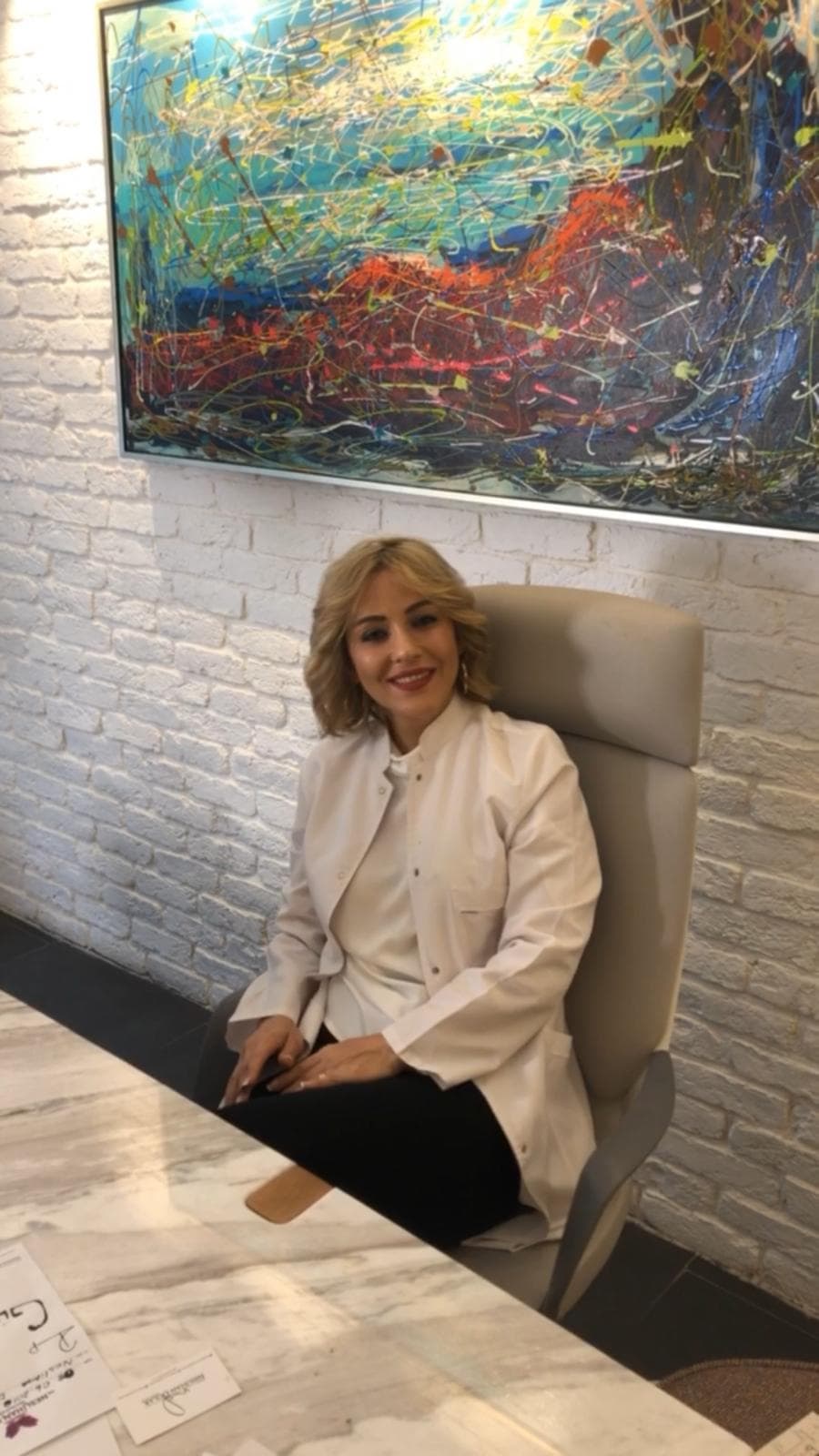 Akne Yani Sivilceler Neden Oluşur ve Nasıl Tedavi Edilir?